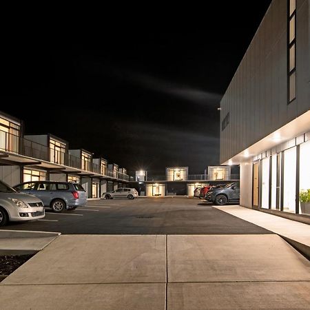 The Com Plex Motel Whakatane Buitenkant foto