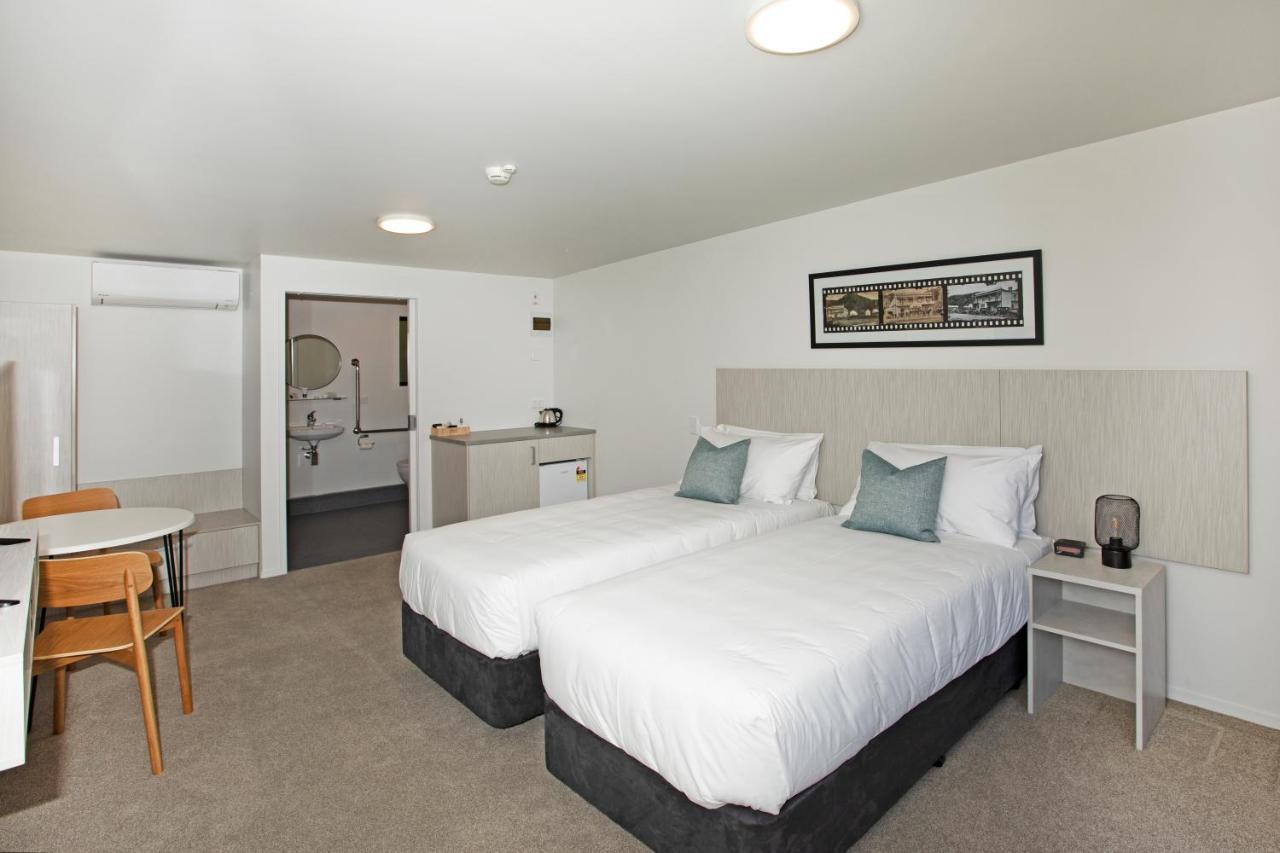 The Com Plex Motel Whakatane Buitenkant foto