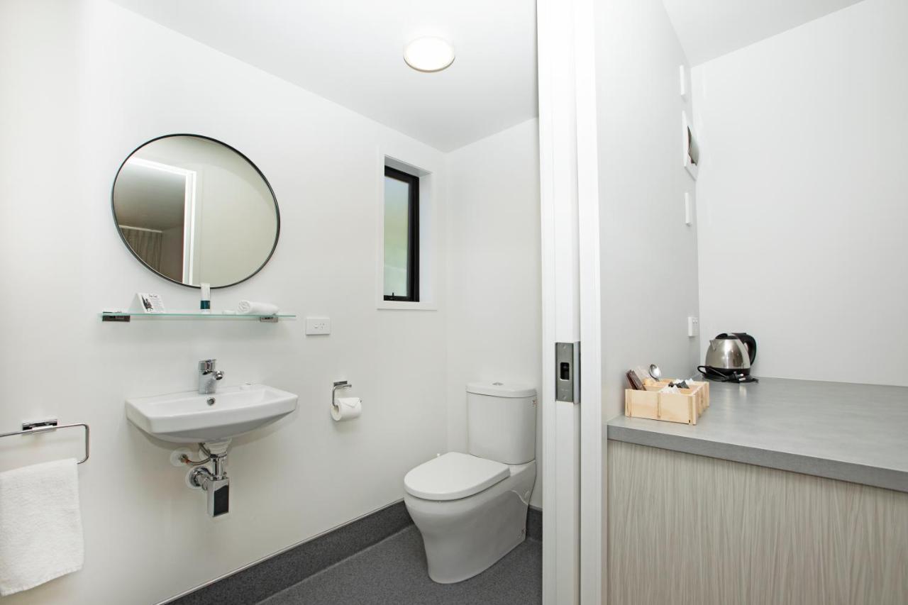 The Com Plex Motel Whakatane Buitenkant foto