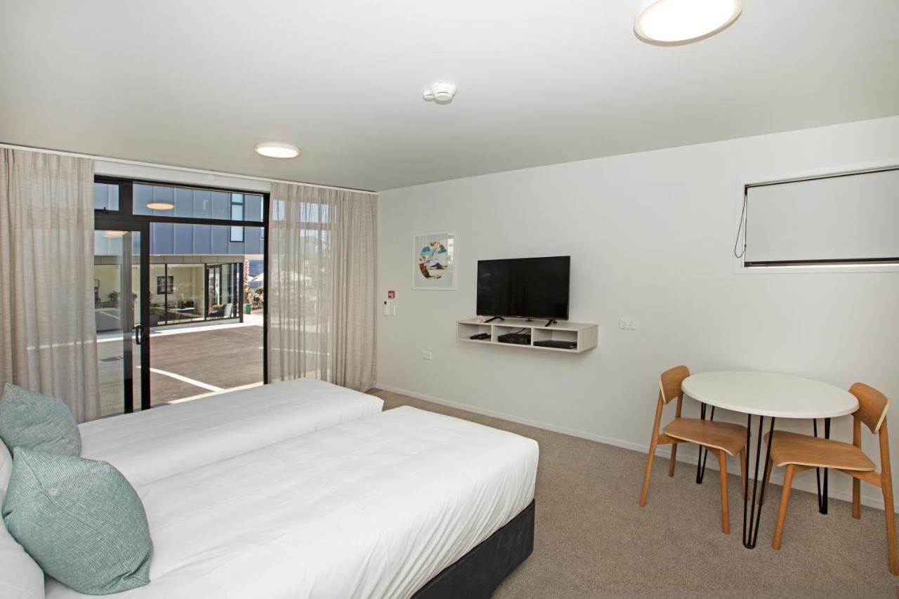 The Com Plex Motel Whakatane Buitenkant foto