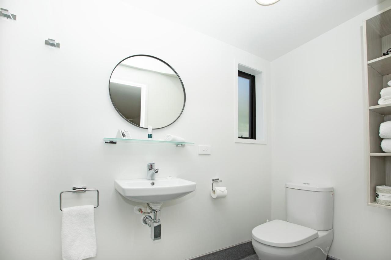 The Com Plex Motel Whakatane Buitenkant foto