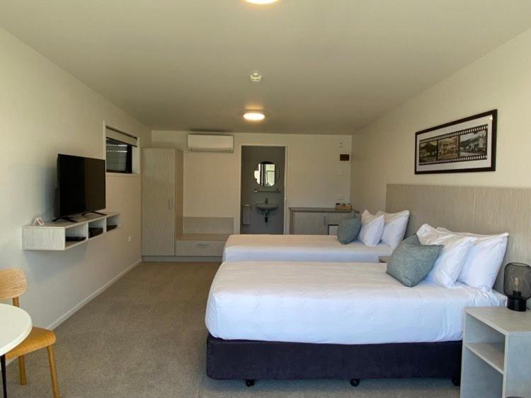 The Com Plex Motel Whakatane Buitenkant foto
