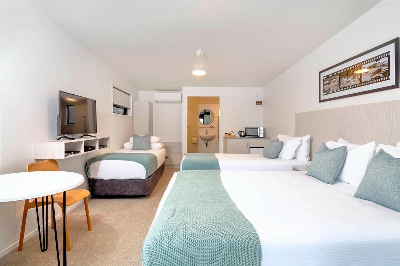 The Com Plex Motel Whakatane Buitenkant foto