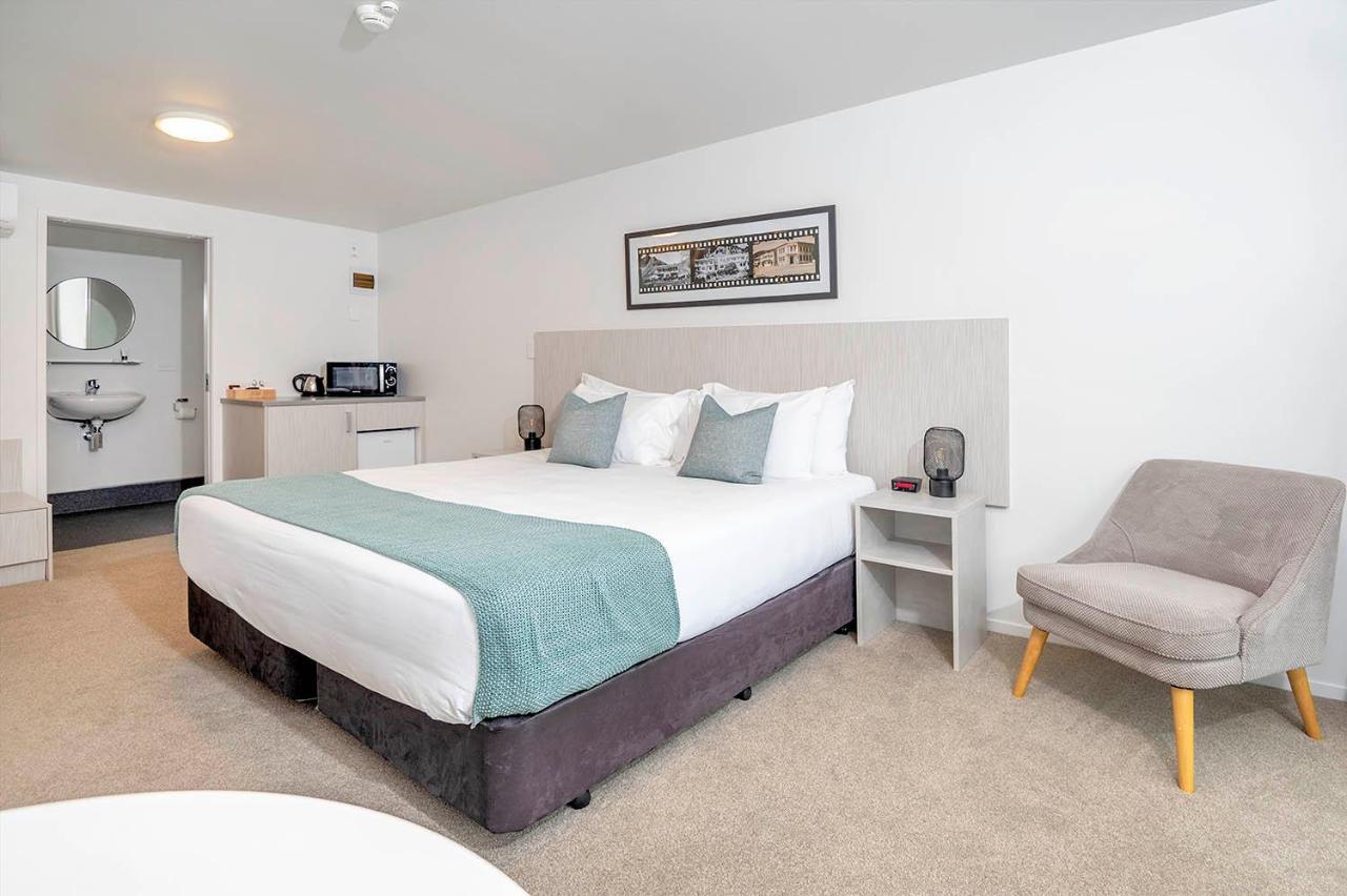 The Com Plex Motel Whakatane Buitenkant foto