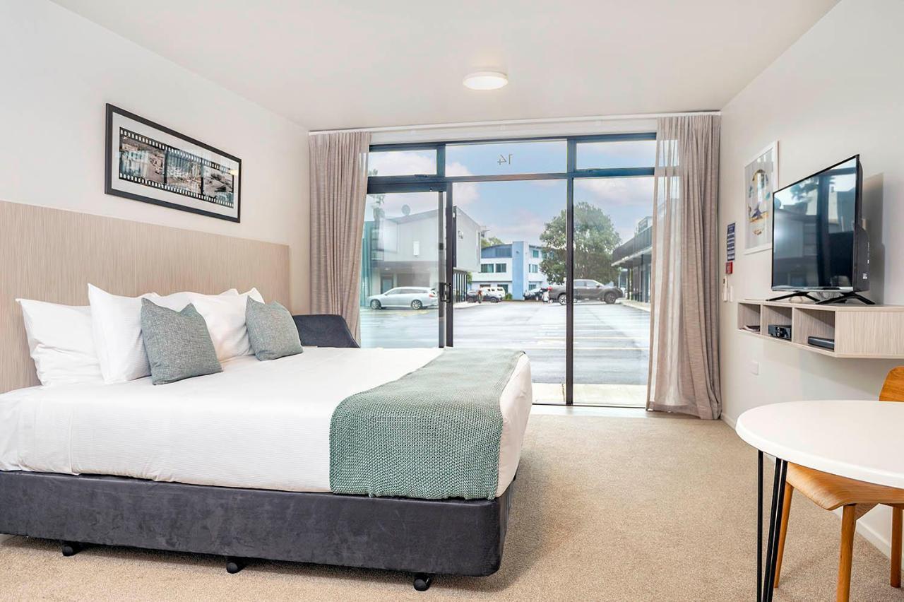 The Com Plex Motel Whakatane Buitenkant foto