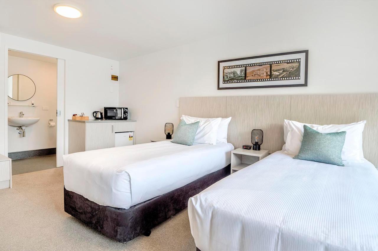 The Com Plex Motel Whakatane Buitenkant foto